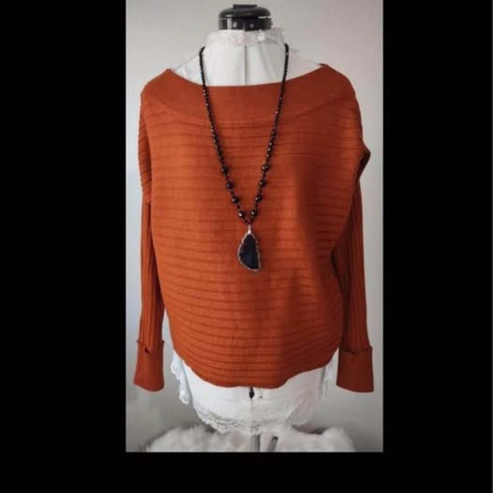NWT Large Vila Milamo Burnt Orange Ribbed Knit Sweater Blouse crop Soft pit-pit=